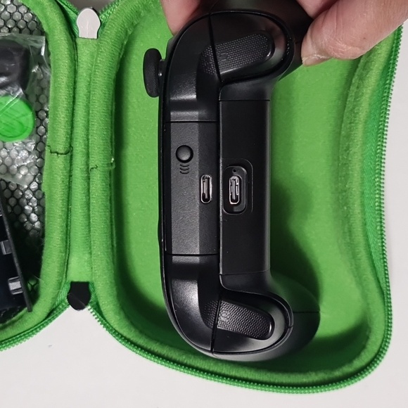 SURGE Gaming controller - Picture 5 of 8